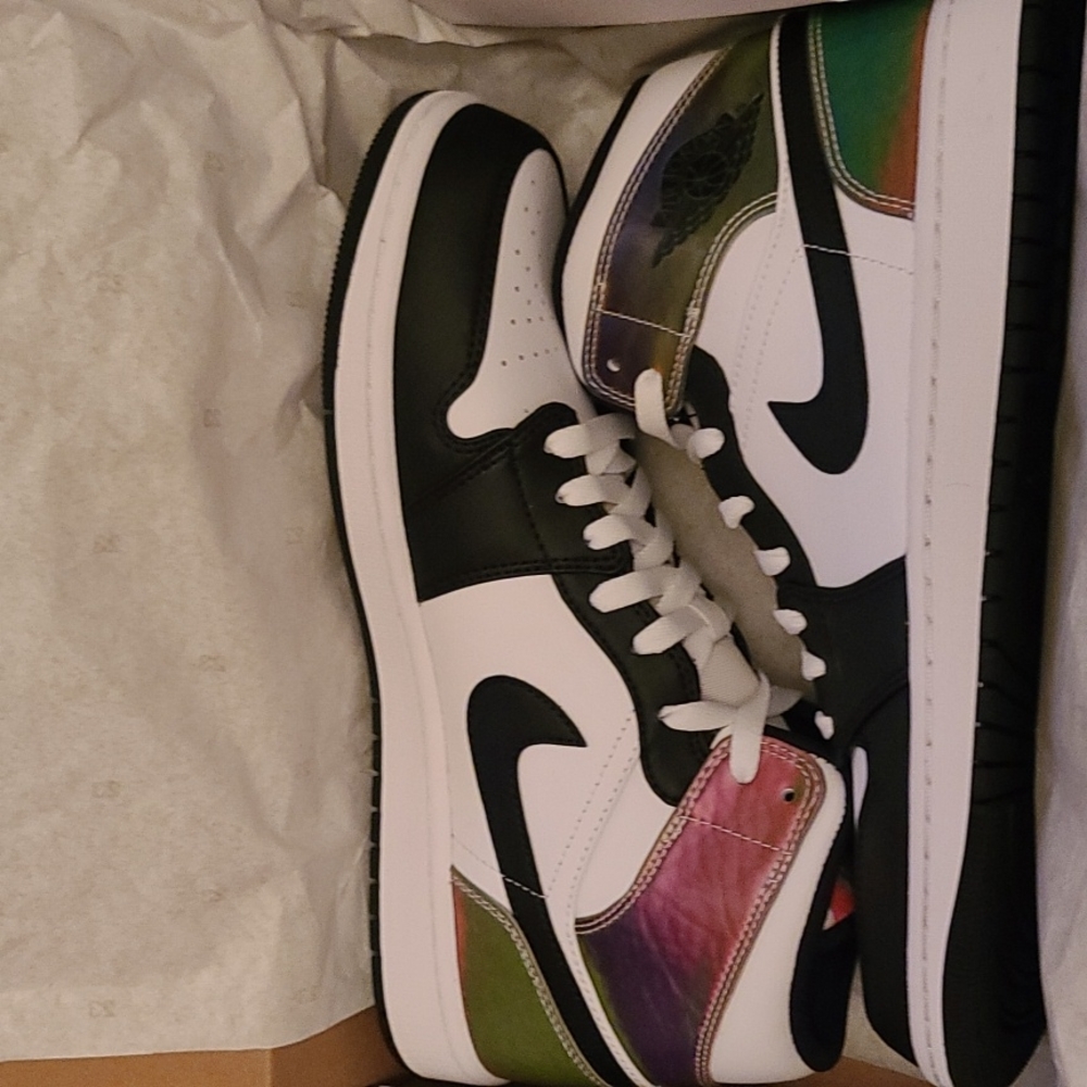 (SOLD) Air jordan 1 mid SE